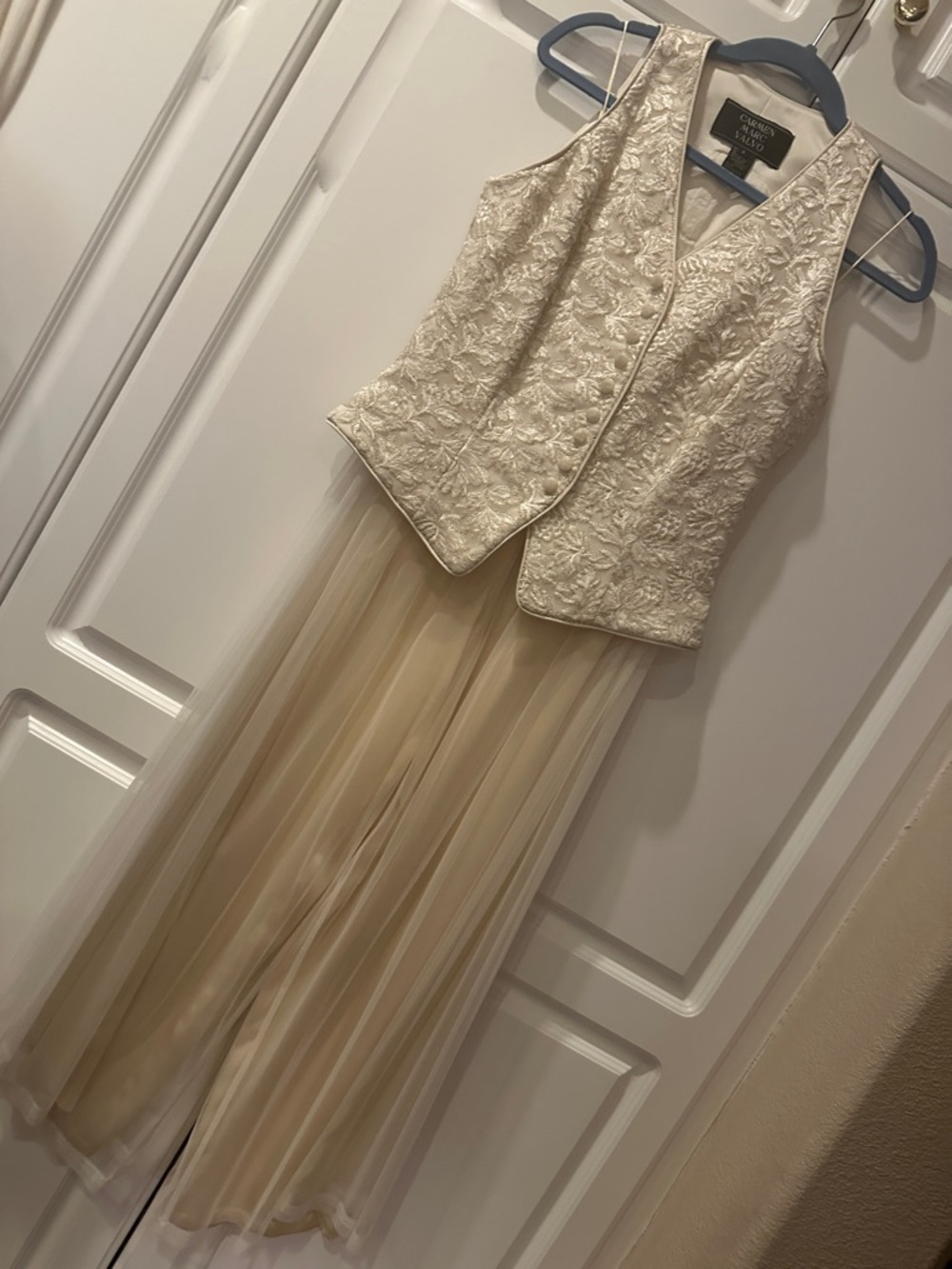 CARMEN MARC VALVO EVENING SET
